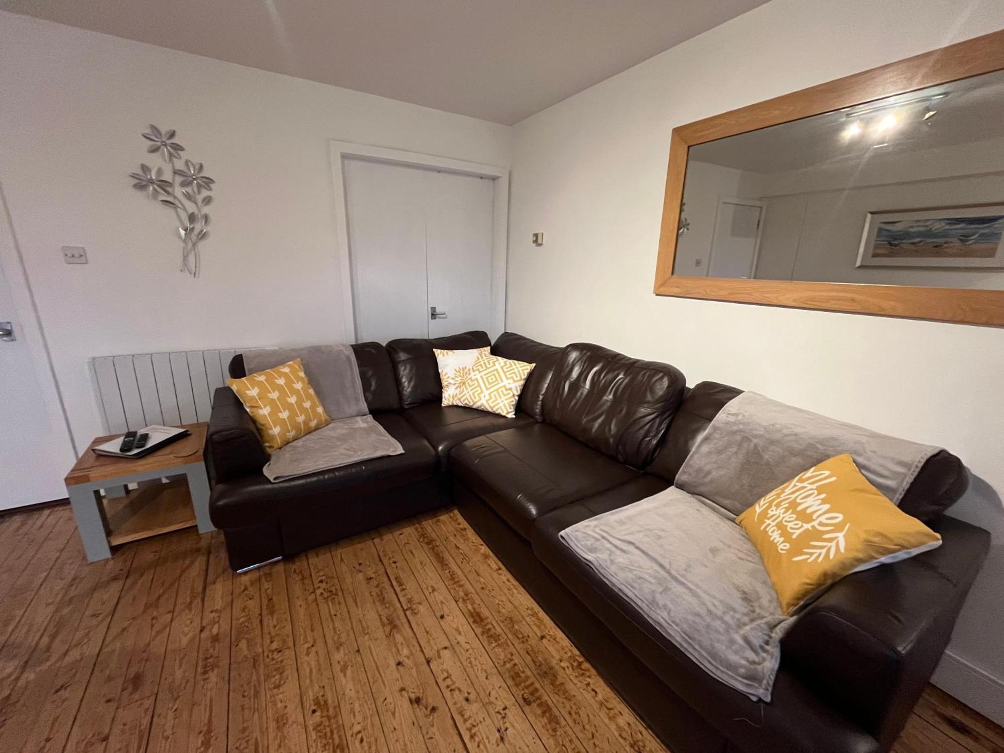 Apartment 12, Sea Wharf Westport Exteriör bild